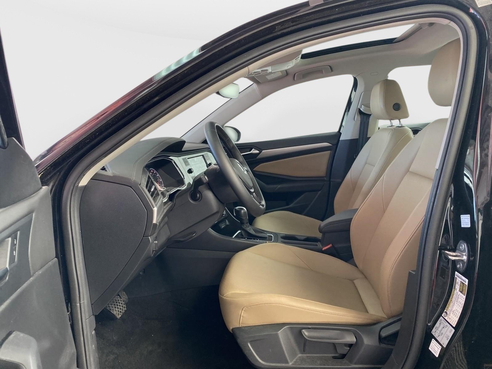 Used 2020 Volkswagen Jetta SE FWD image 19