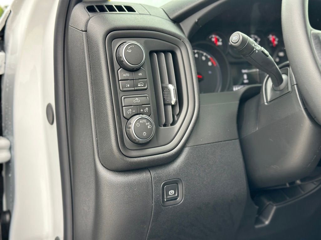 New 2026 Chevrolet Silverado 1500 W/T w/ WT Value Package AWD/4WD image 18