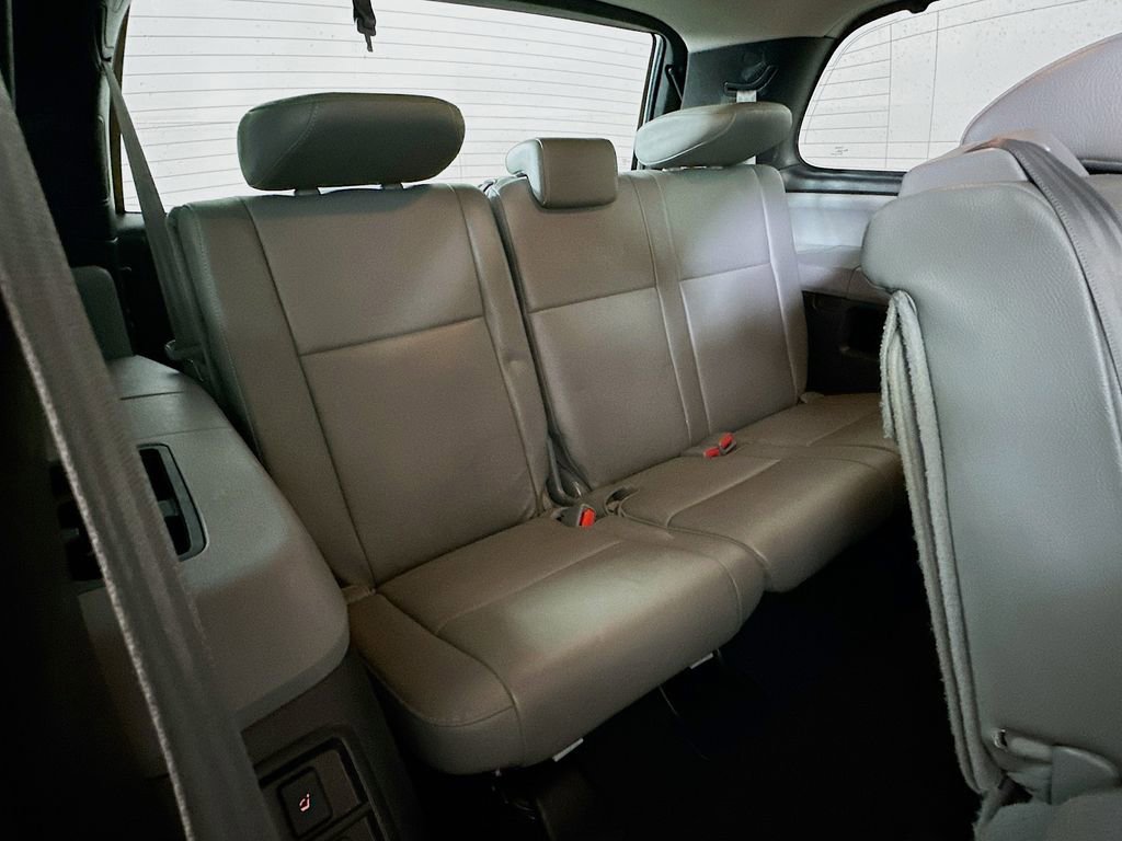 Used 2022 Toyota Sequoia Limited image 14