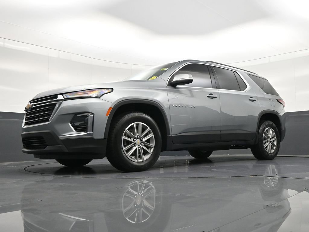 Used 2023 Chevrolet Traverse LT image 25