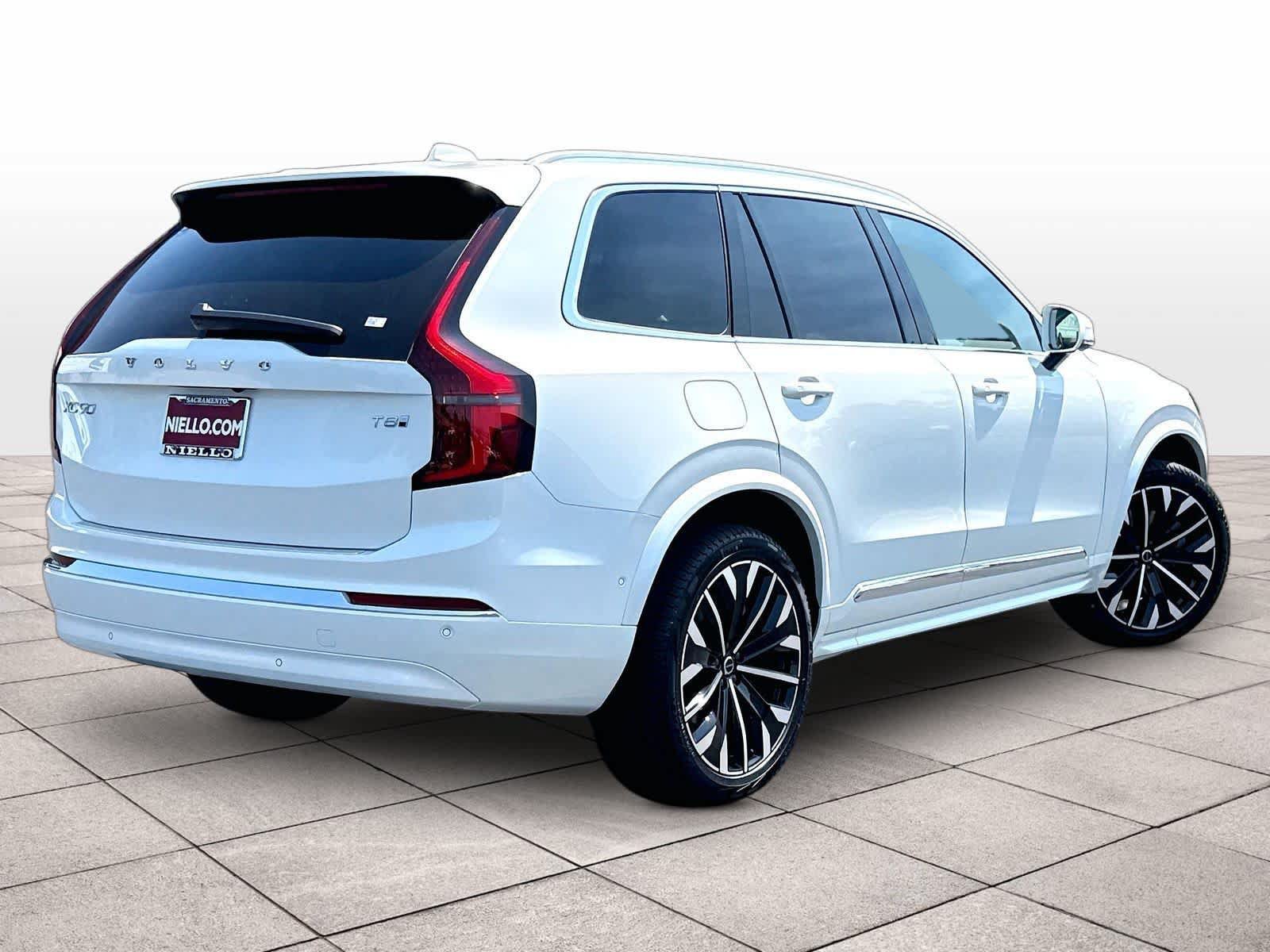 New 2026 Volvo XC90 T8 Ultra w/ Protection Package AWD/4WD image 4
