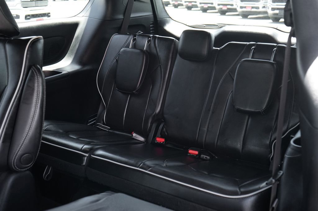 Used 2022 Chrysler Pacifica Limited w/ S Appearance Package FWD image 37