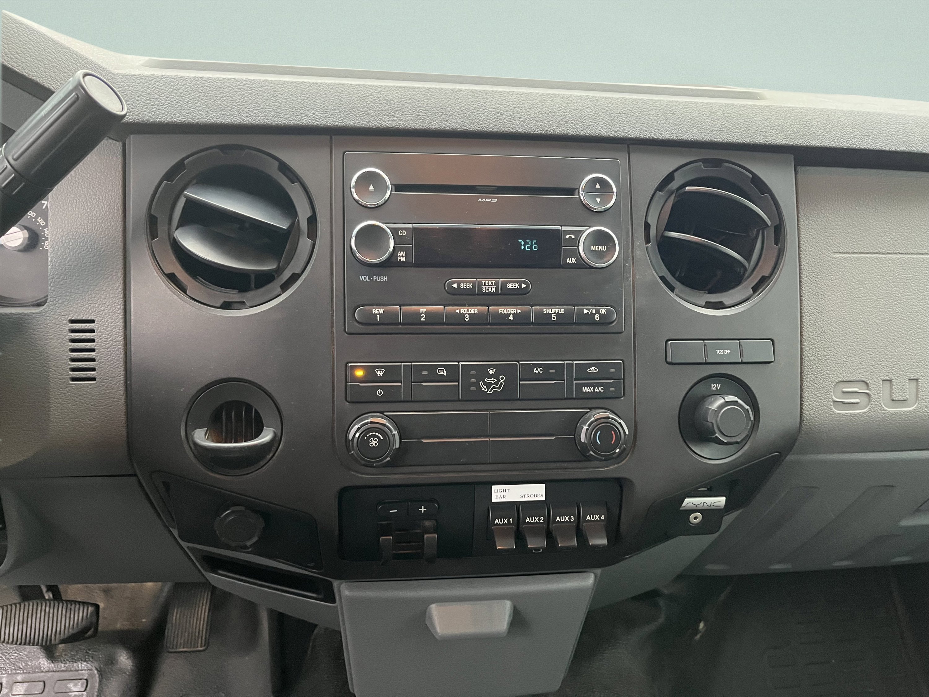 Used 2015 Ford F450 XL w/ Power Equipment Group image 15