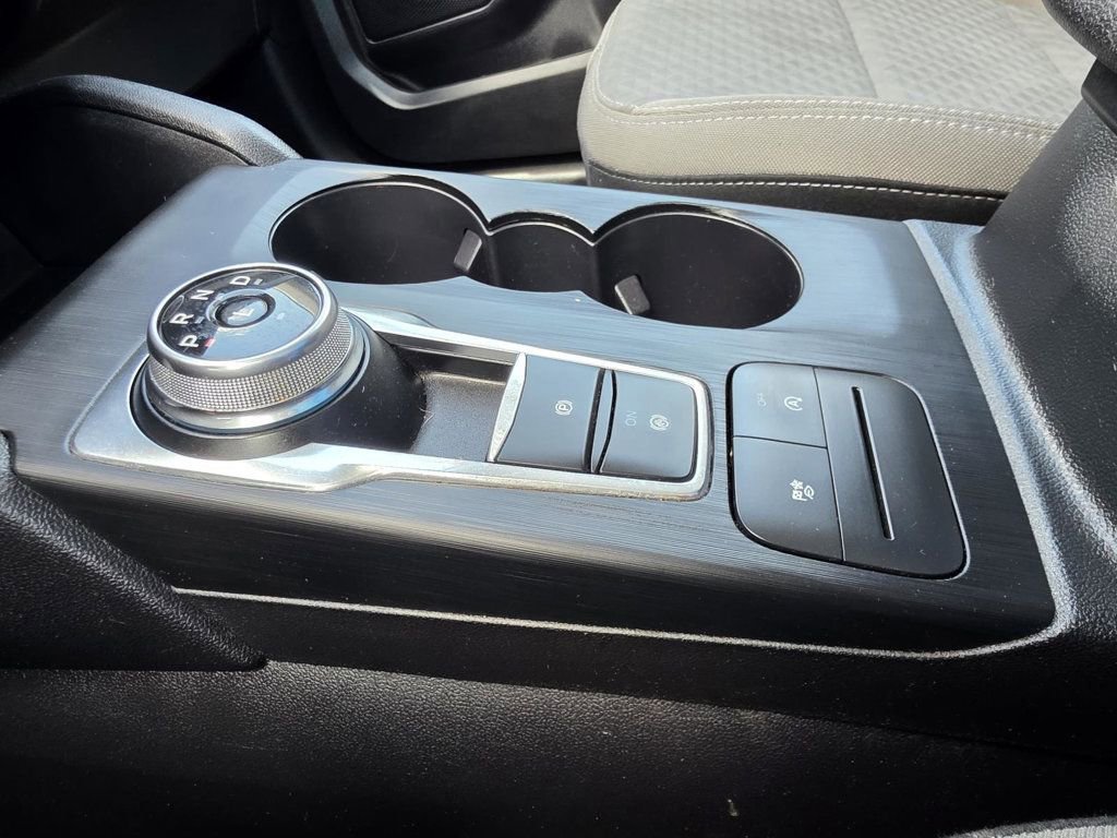 Used 2022 Ford Escape SE image 22