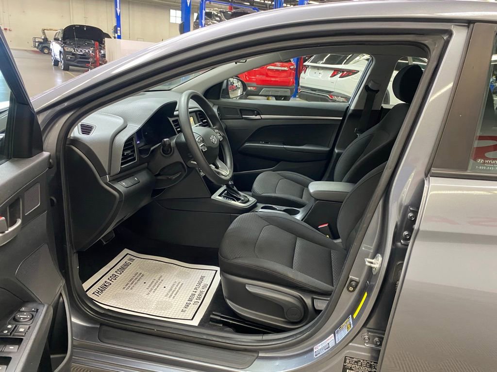 Used 2019 Hyundai Elantra SE w/ Cargo Package image 19