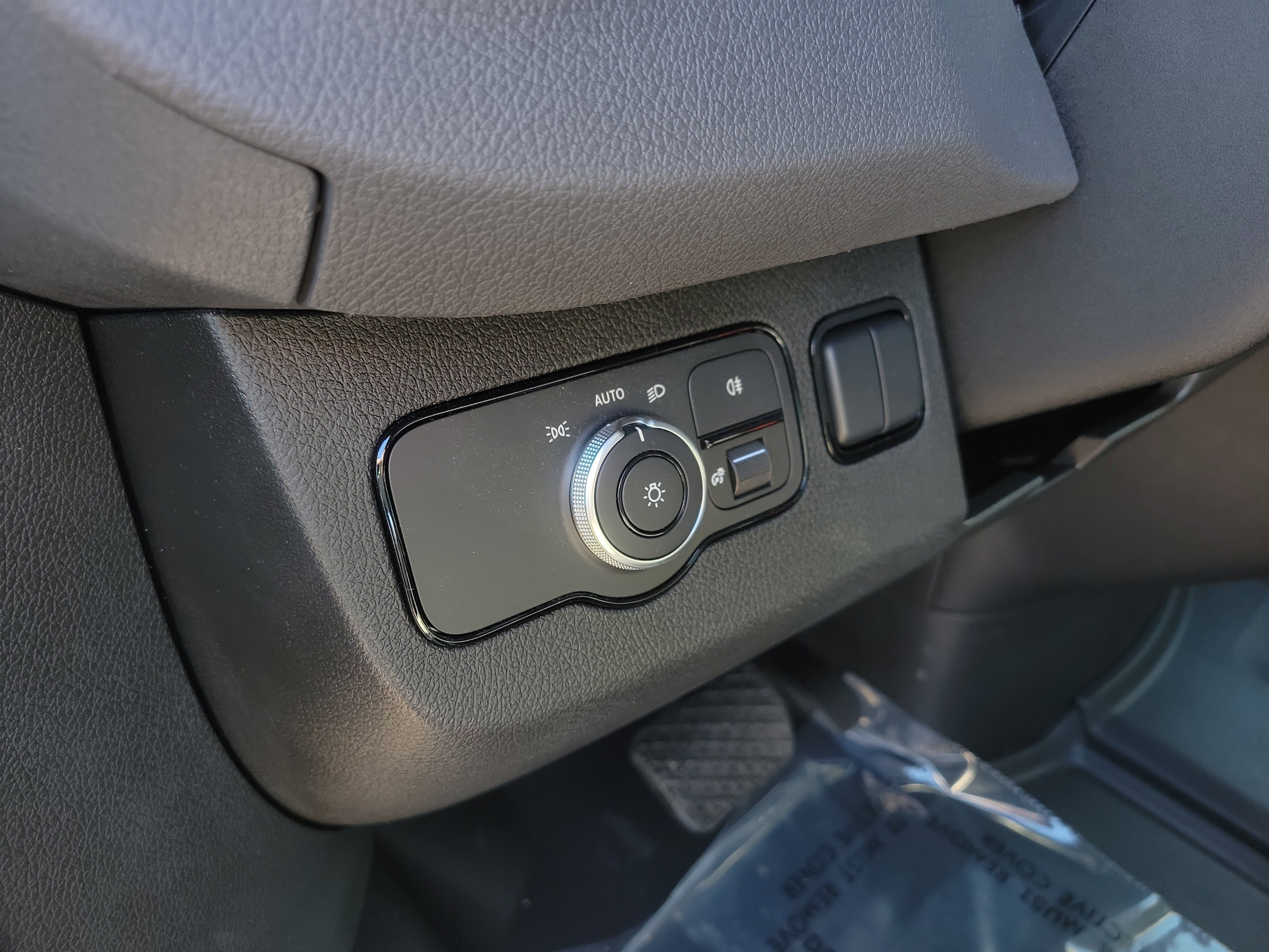 Used 2025 Mercedes-Benz Sprinter 2500 image 27