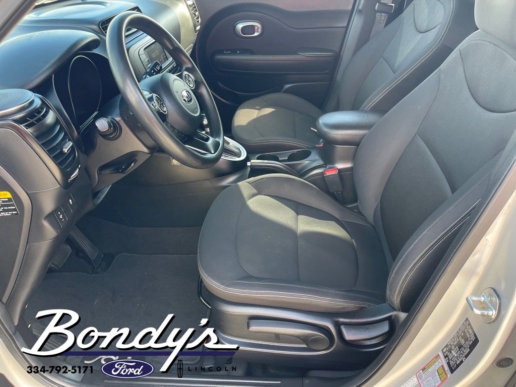 Used 2017 Kia Soul image 13