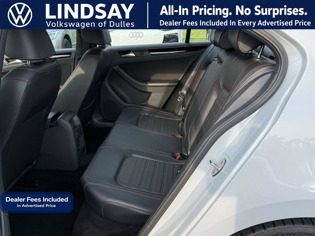 Used 2017 Volkswagen Jetta GLI FWD image 14