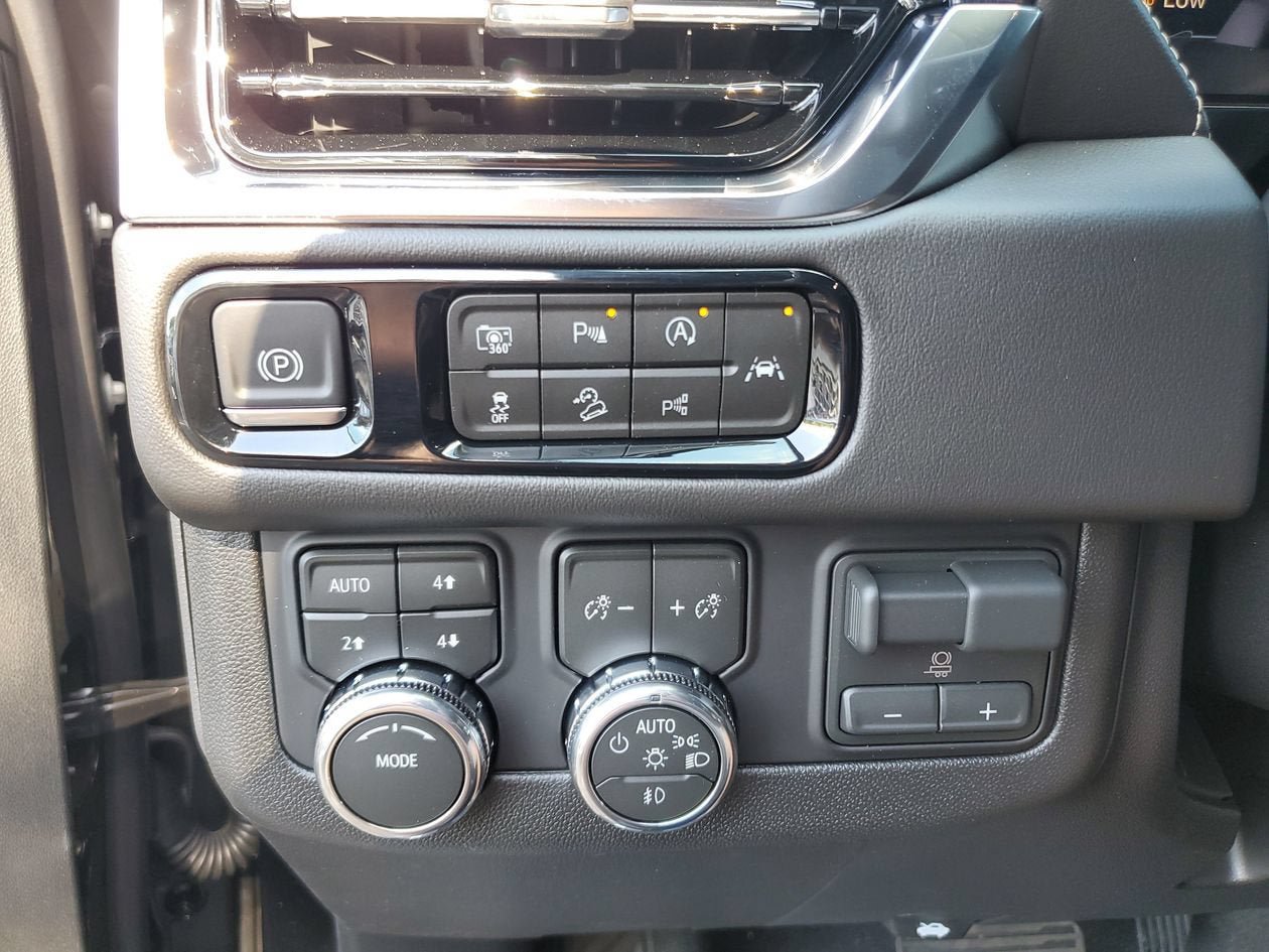 New 2026 GMC Yukon XL Elevation AWD/4WD image 29
