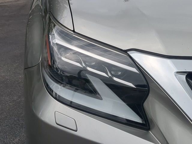 Used 2021 Lexus GX 460 Premium w/ Premium Package image 10