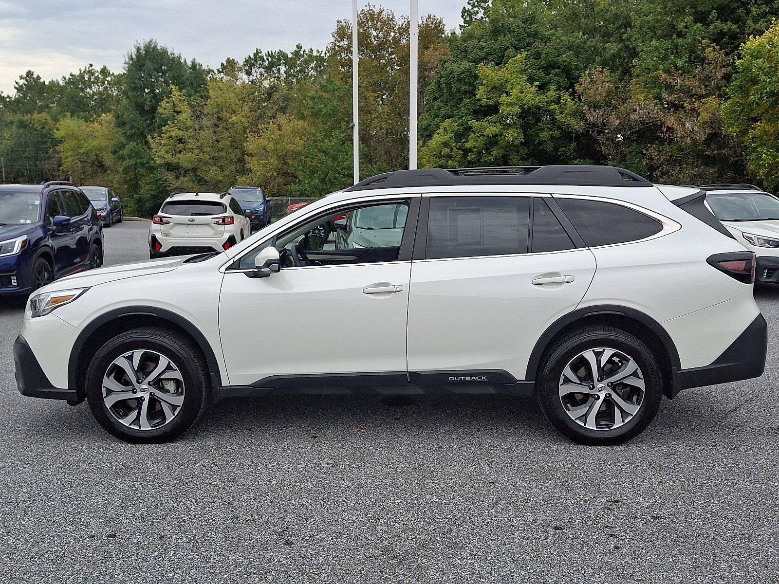 Used 2022 Subaru Outback Limited w/ Popular Package #2 AWD/4WD image 6