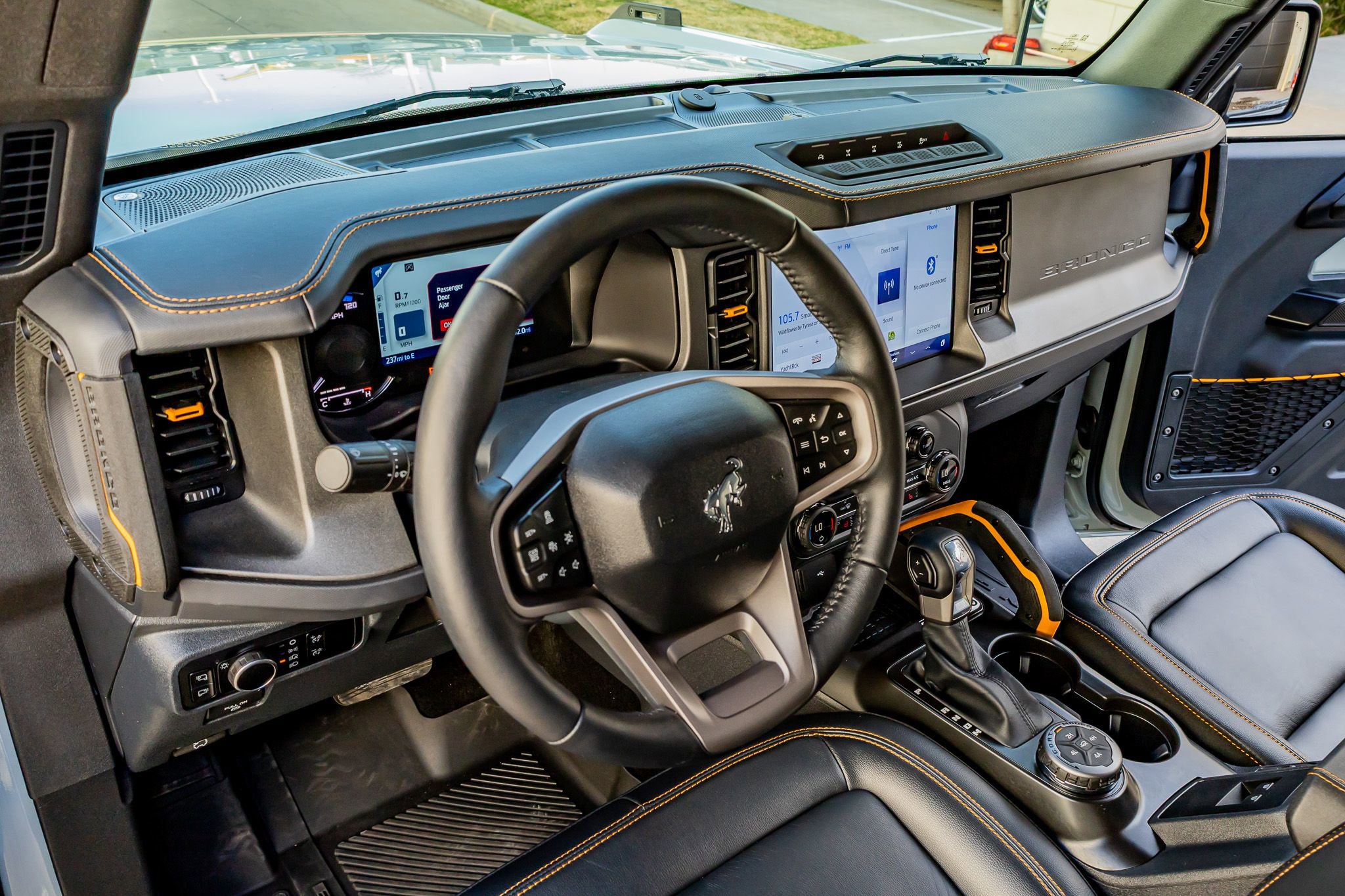 Used 2024 Ford Bronco Badlands image 16