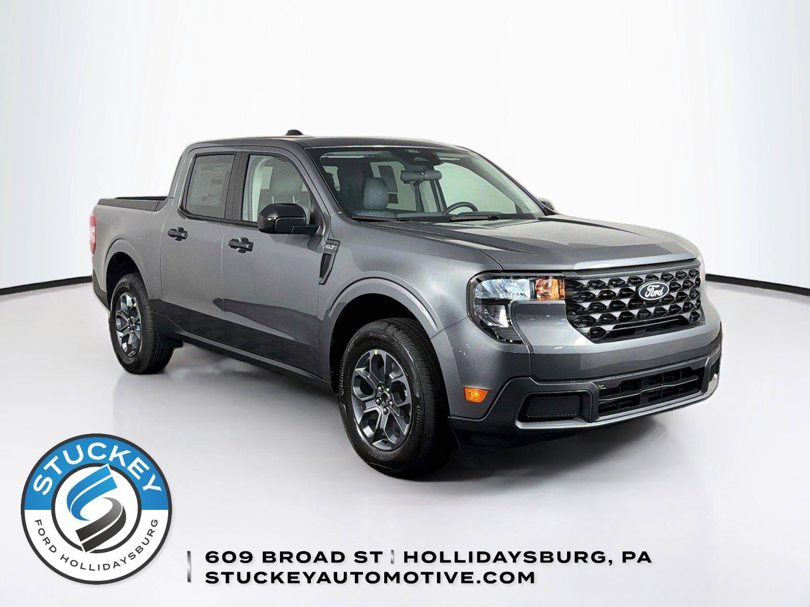 New 2026 Ford Maverick XLT w/ XLT Luxury Package FWD image 1
