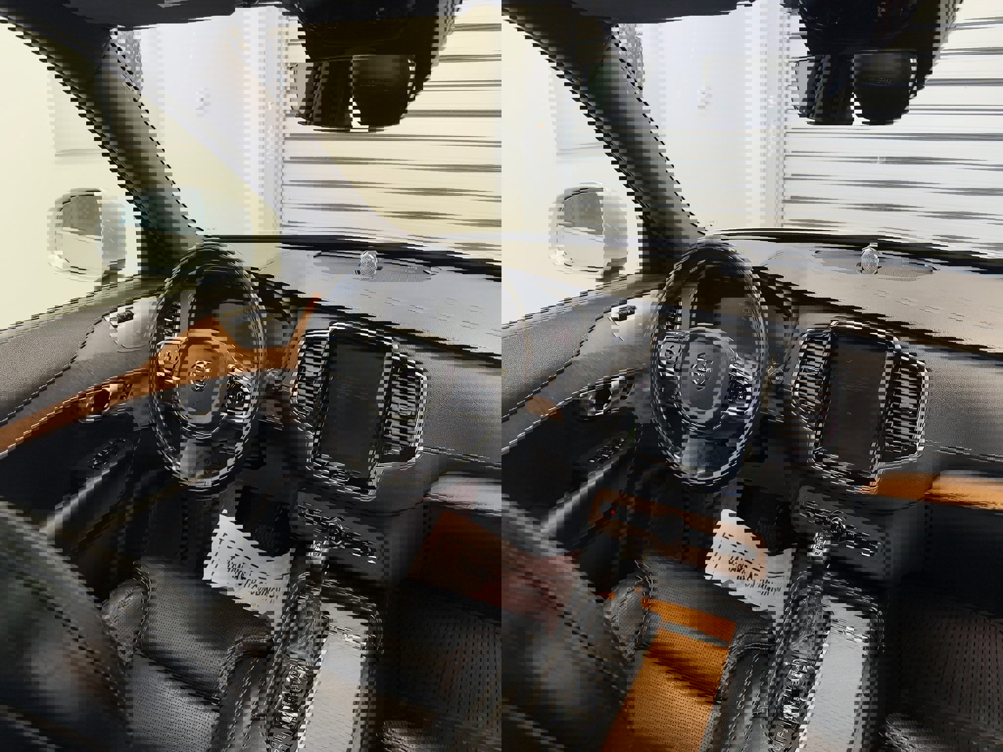 Used 2018 Volvo XC90 T6 Inscription w/ Convenience Package image 18