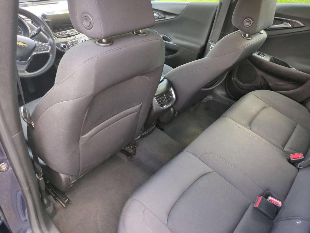Used 2022 Chevrolet Malibu LT FWD image 28