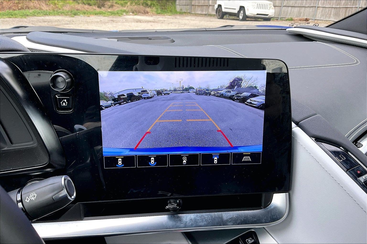 Used 2021 Chevrolet Corvette Stingray Preferred Cpe w/ Battery Protection Package RWD image 18