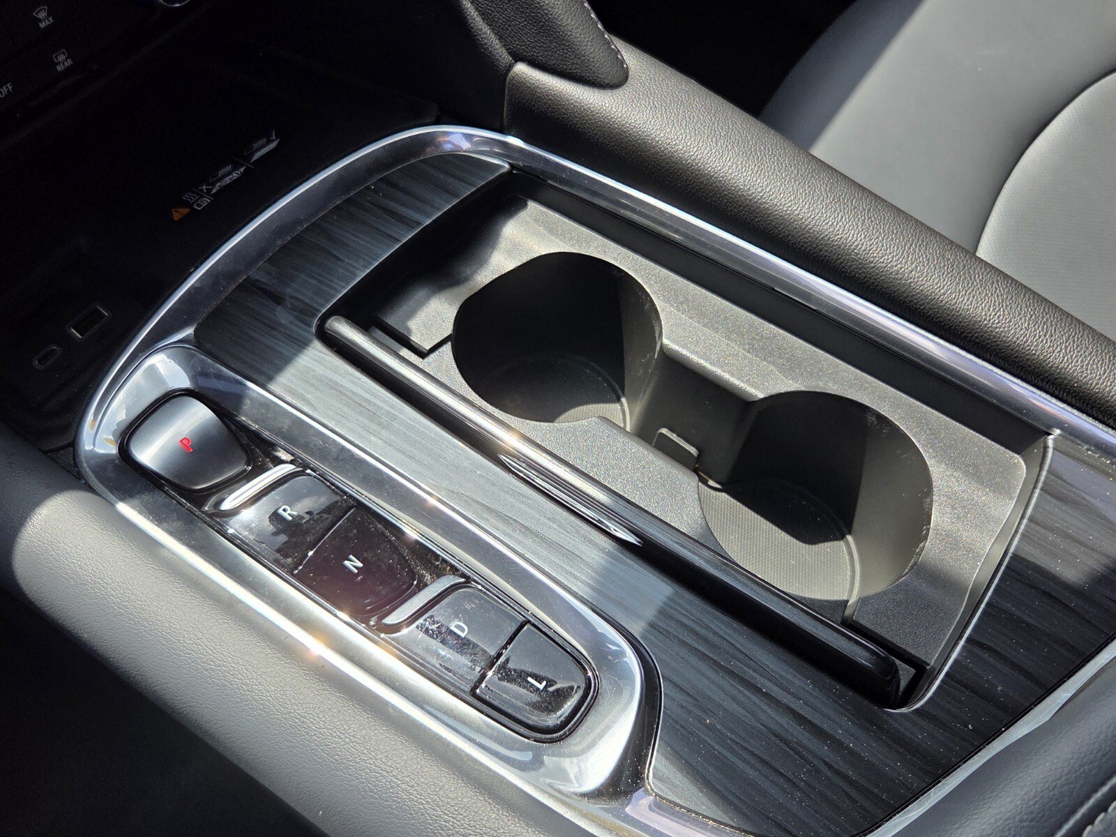 Certified 2023 Buick Enclave Essence FWD image 28
