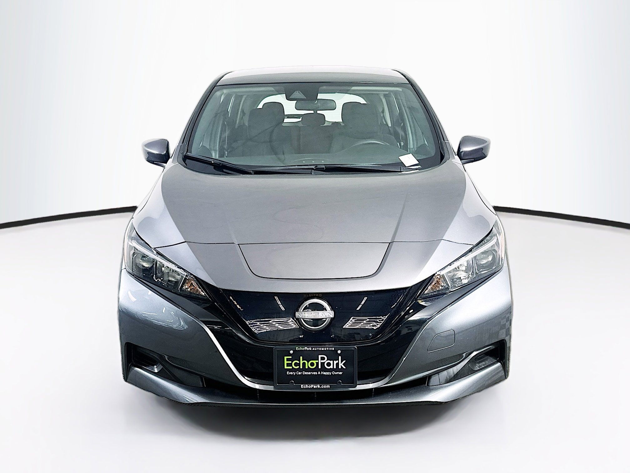 Used 2024 Nissan Leaf S FWD image 2