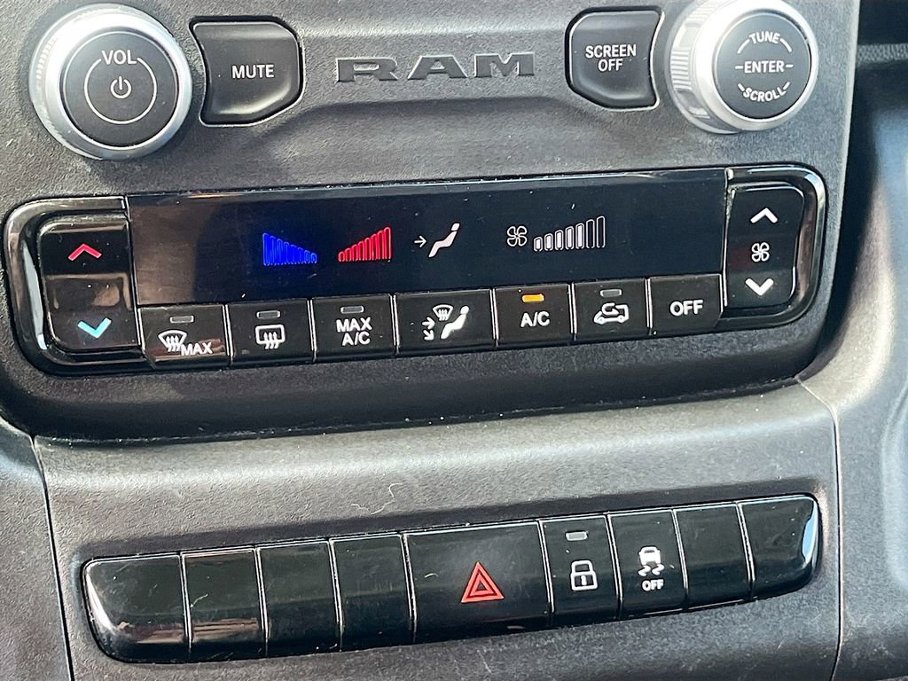 Used 2023 RAM ProMaster 3500 w/ Driver Convenience Group FWD image 15