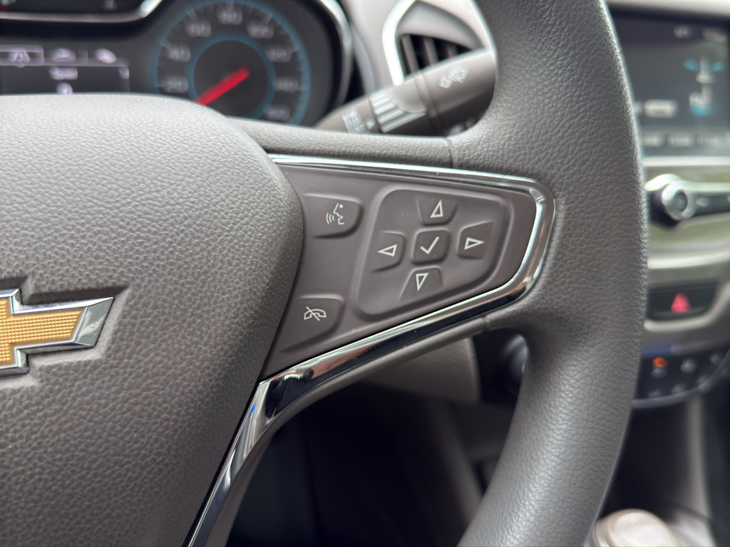 Used 2018 Chevrolet Cruze LT w/ Convenience Package FWD image 18
