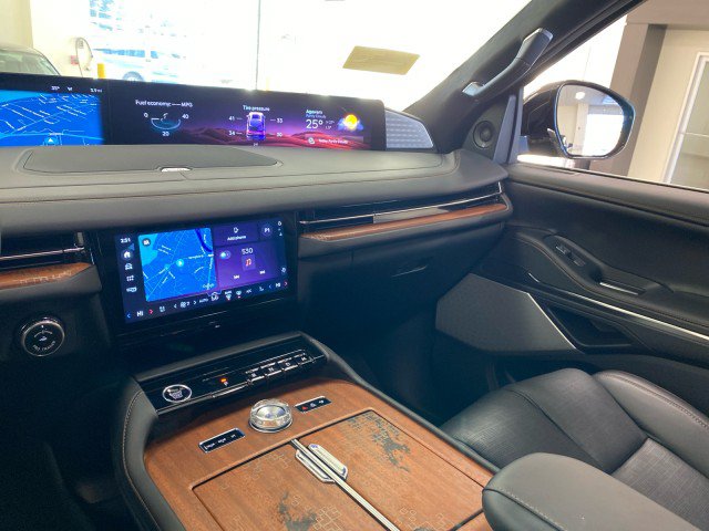 New 2025 Lincoln Navigator Black Label AWD/4WD image 18