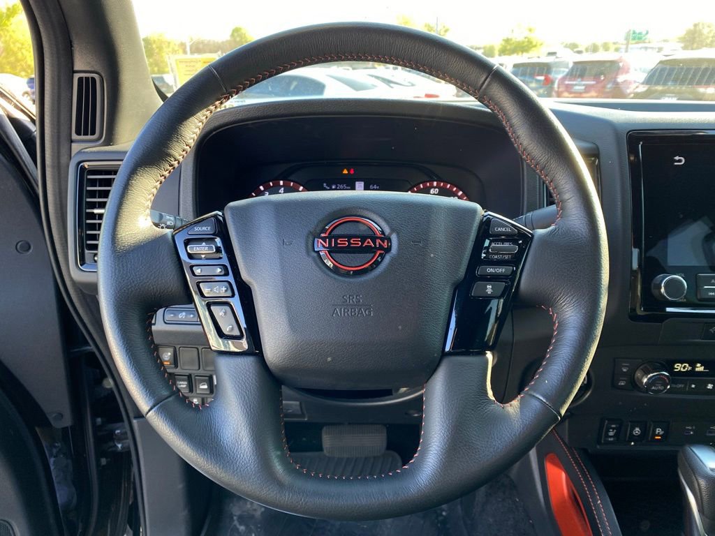 Used 2023 Nissan Frontier PRO-4X w/ Pro-4X Premium Package image 12