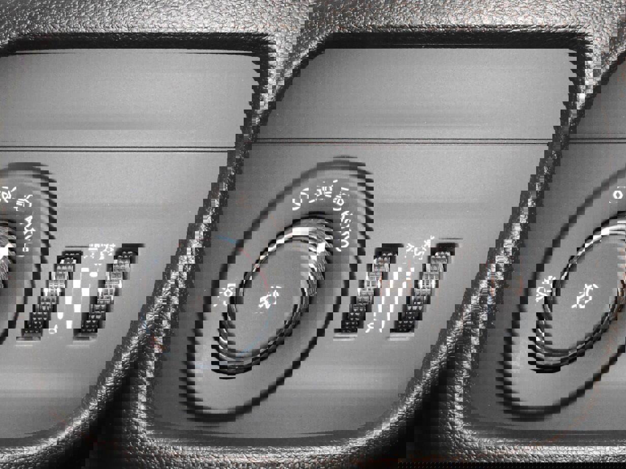 New 2025 Jeep Grand Cherokee Summit image 19