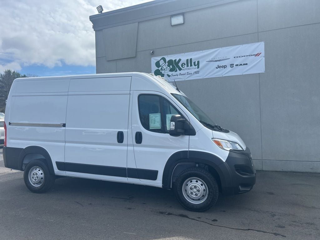 Used 2023 RAM ProMaster 2500 w/ Convenience Group image 3