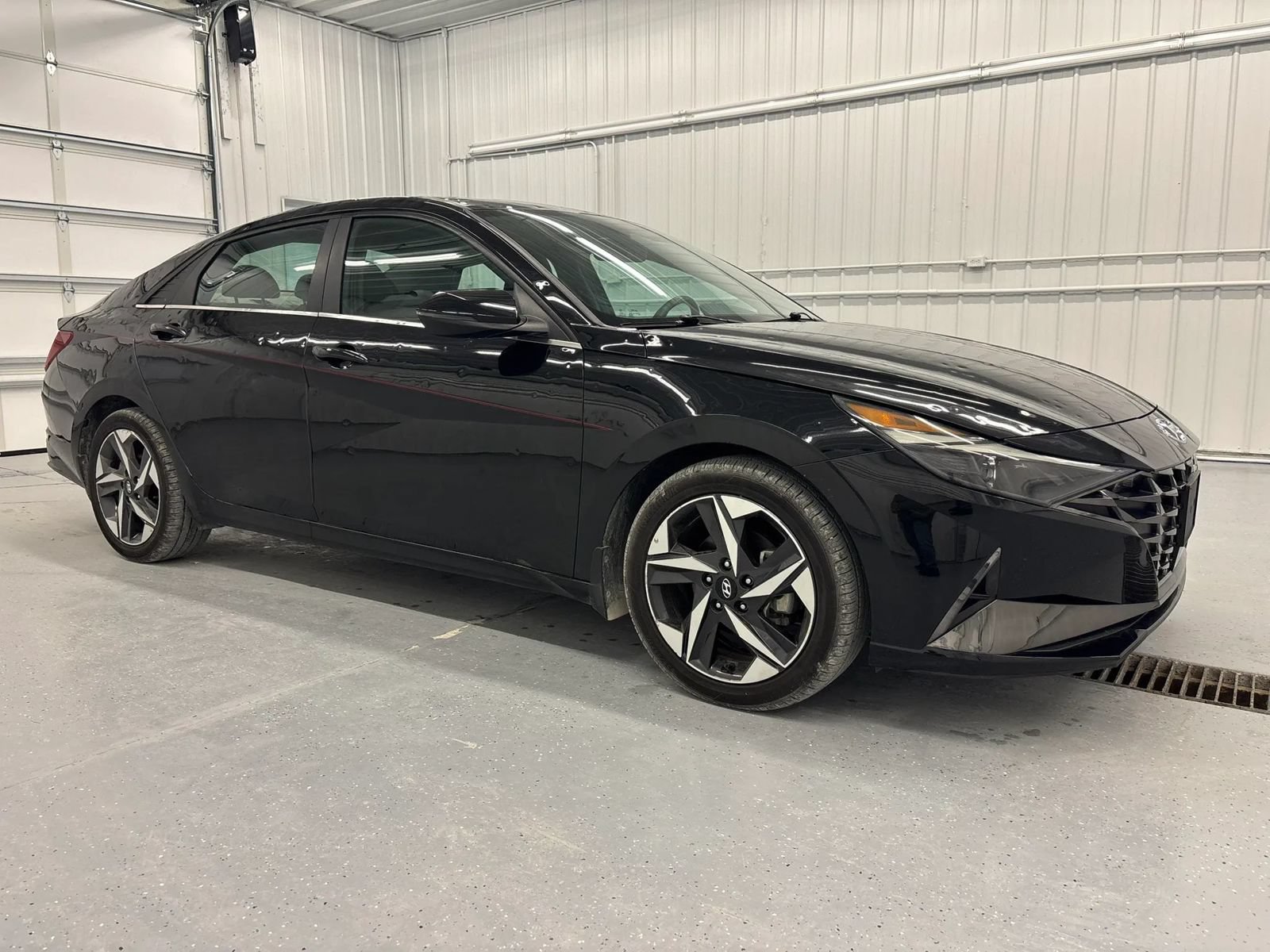 Used 2022 Hyundai Elantra SEL FWD image 17