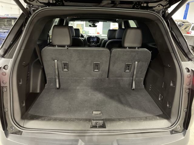 Used 2024 Chevrolet Traverse RS image 24