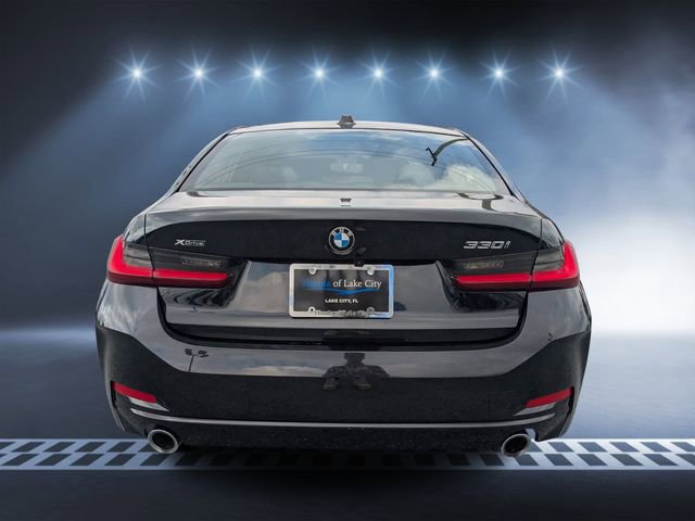 Used 2024 BMW 330i xDrive Sedan w/ Convenience Package image 4