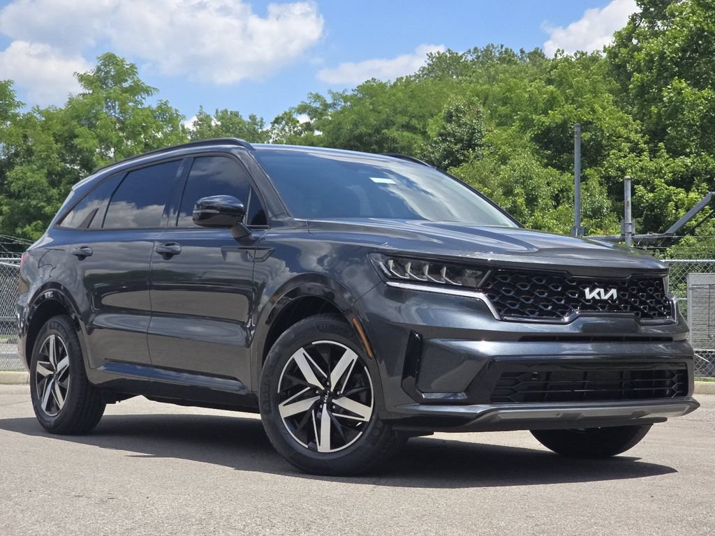 Used 2023 Kia Sorento S