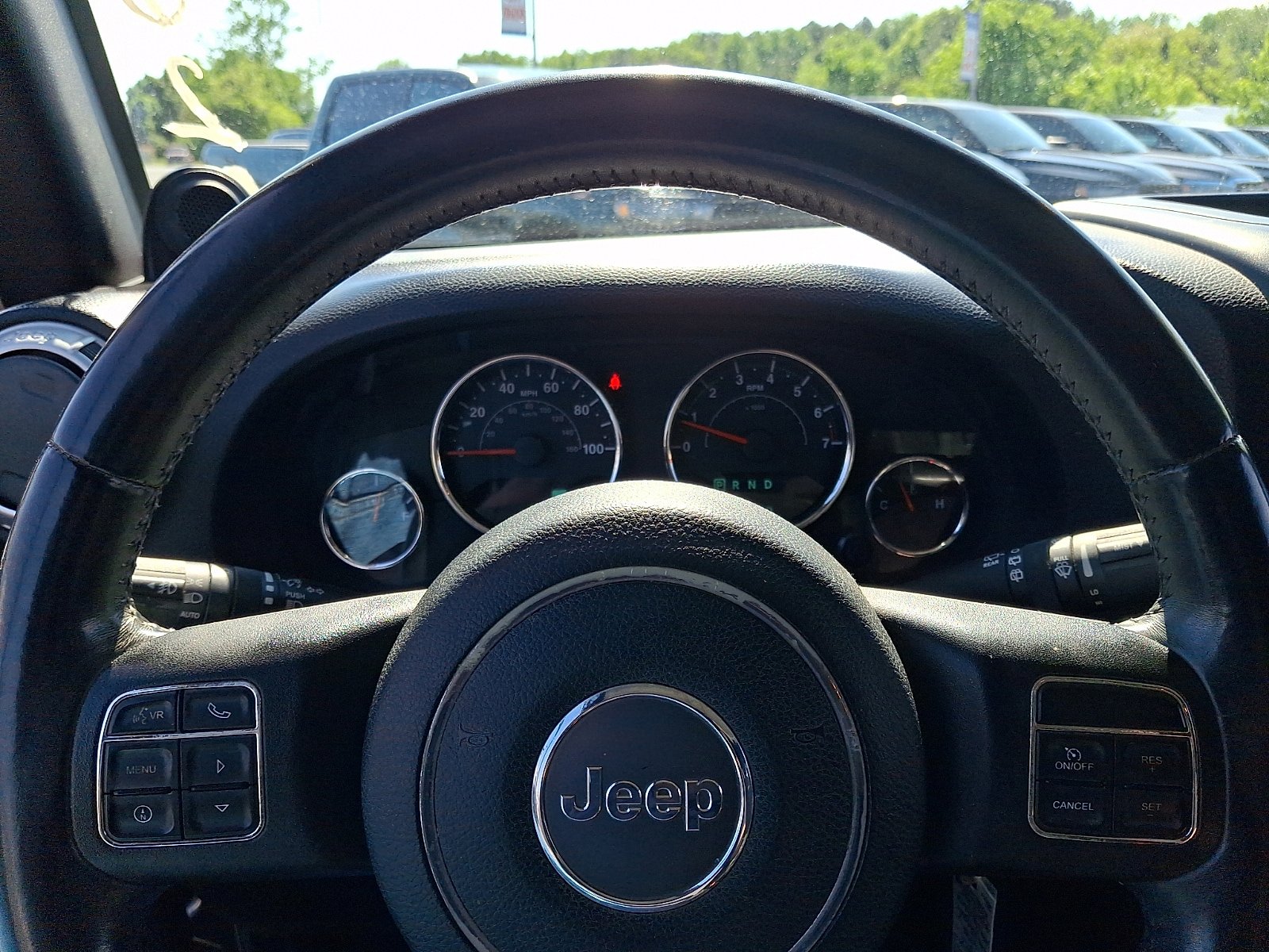 Used 2013 Jeep Wrangler Unlimited Sahara w/ Connectivity Group AWD/4WD image 18