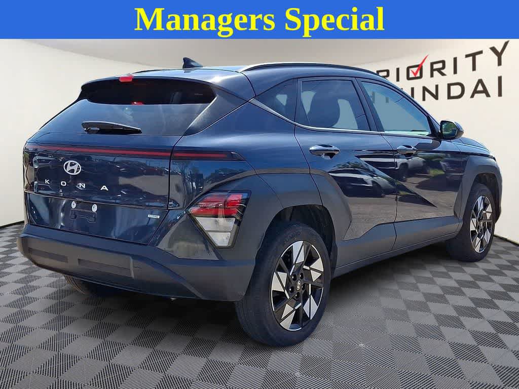 Used 2025 Hyundai Kona SEL AWD/4WD image 4