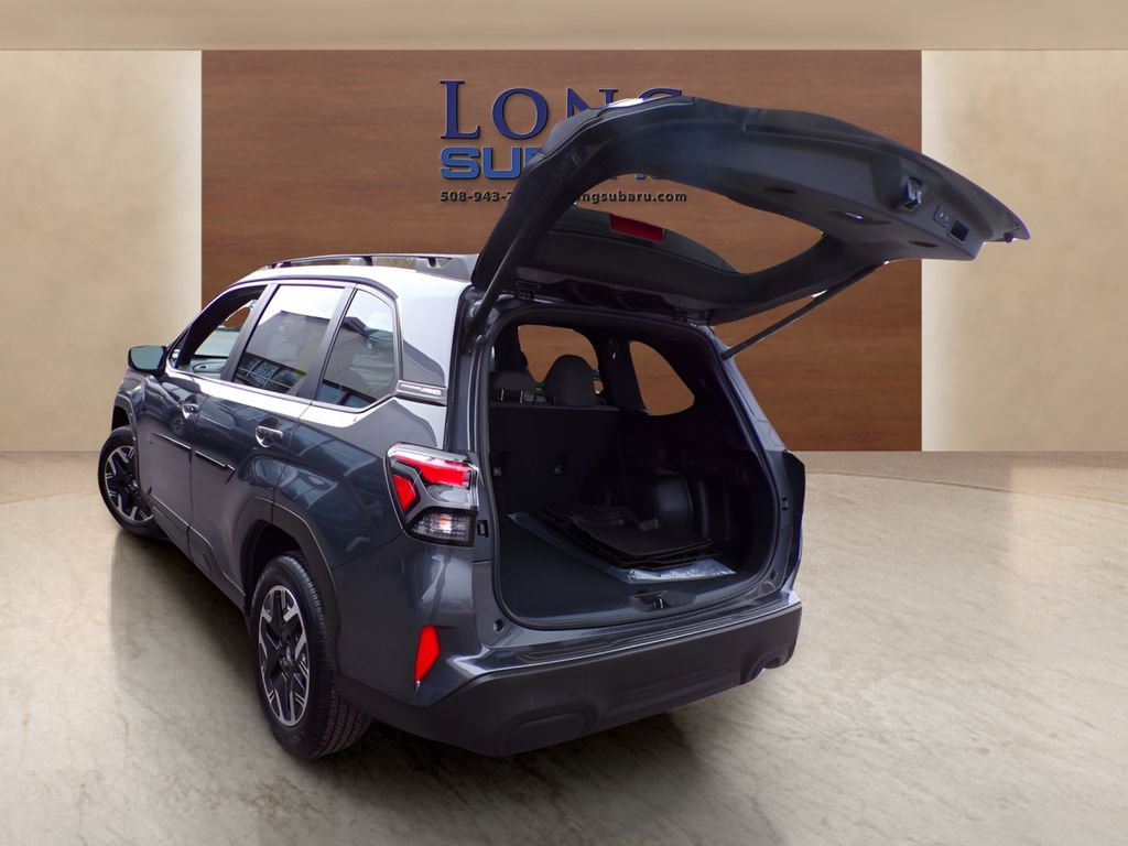 Certified 2025 Subaru Forester Premium AWD/4WD image 13