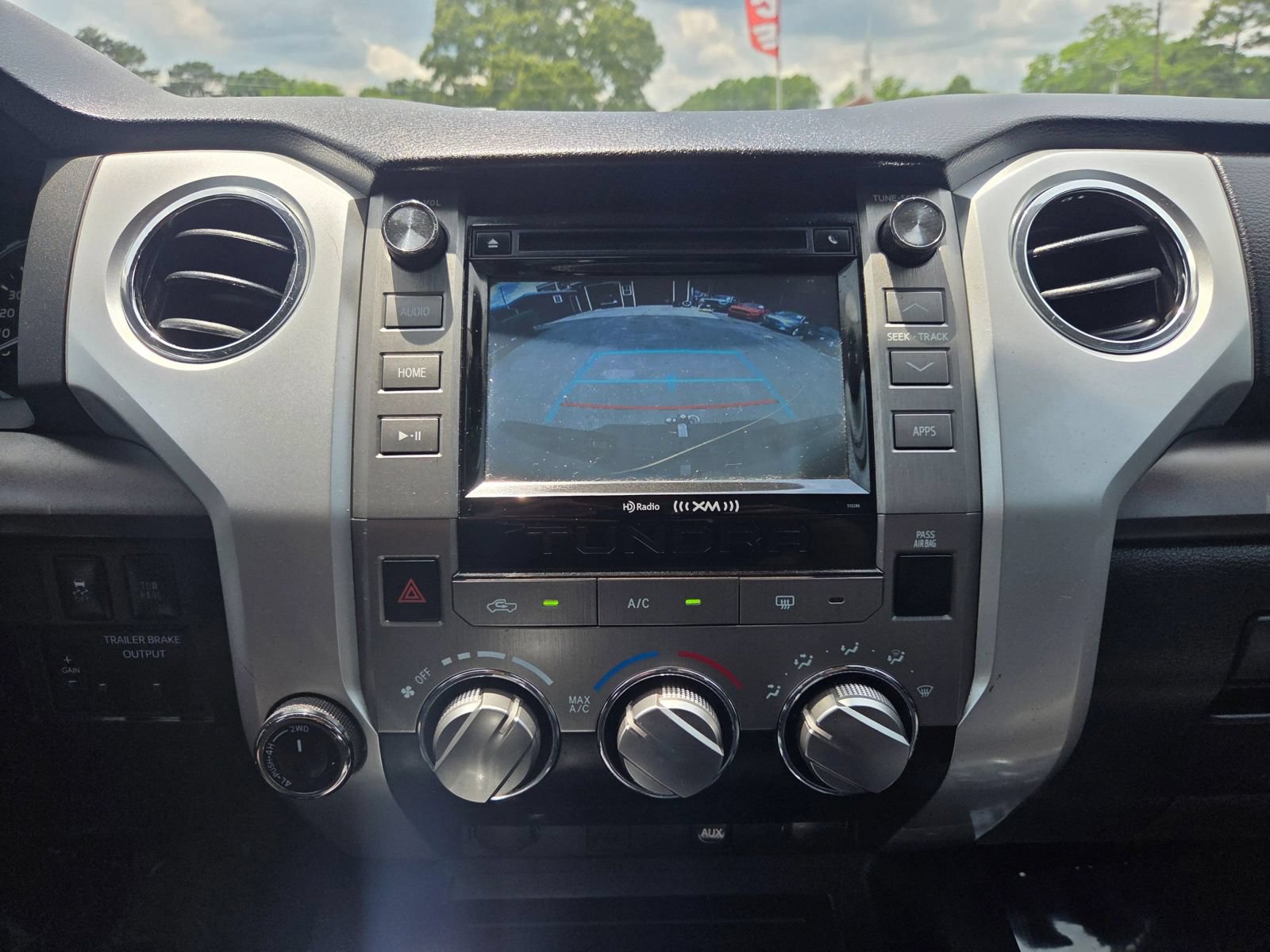 Used 2018 Toyota Tundra SR5 w/ TRD Off Road Package AWD/4WD image 19
