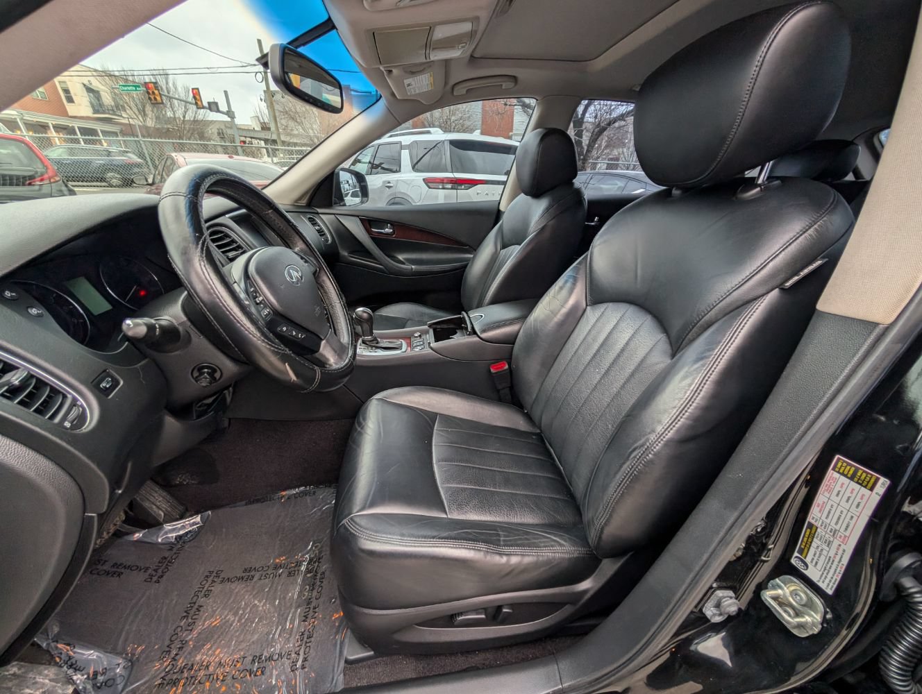 Used 2017 INFINITI QX50 2WD w/ Premium Plus Package image 15
