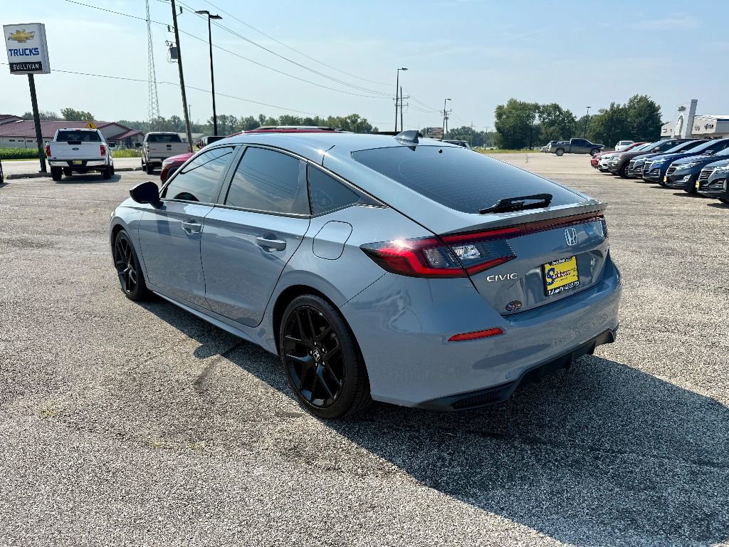 Used 2022 Honda Civic Sport image 2