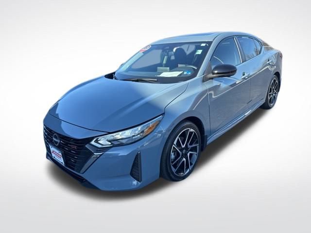 Used 2024 Nissan Sentra SR w/ SR Premium Package image 2
