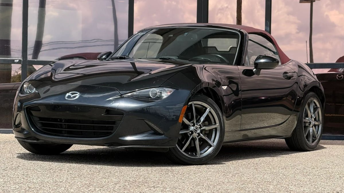 Used 2018 MAZDA MX-5 Miata Grand Touring RWD image 4
