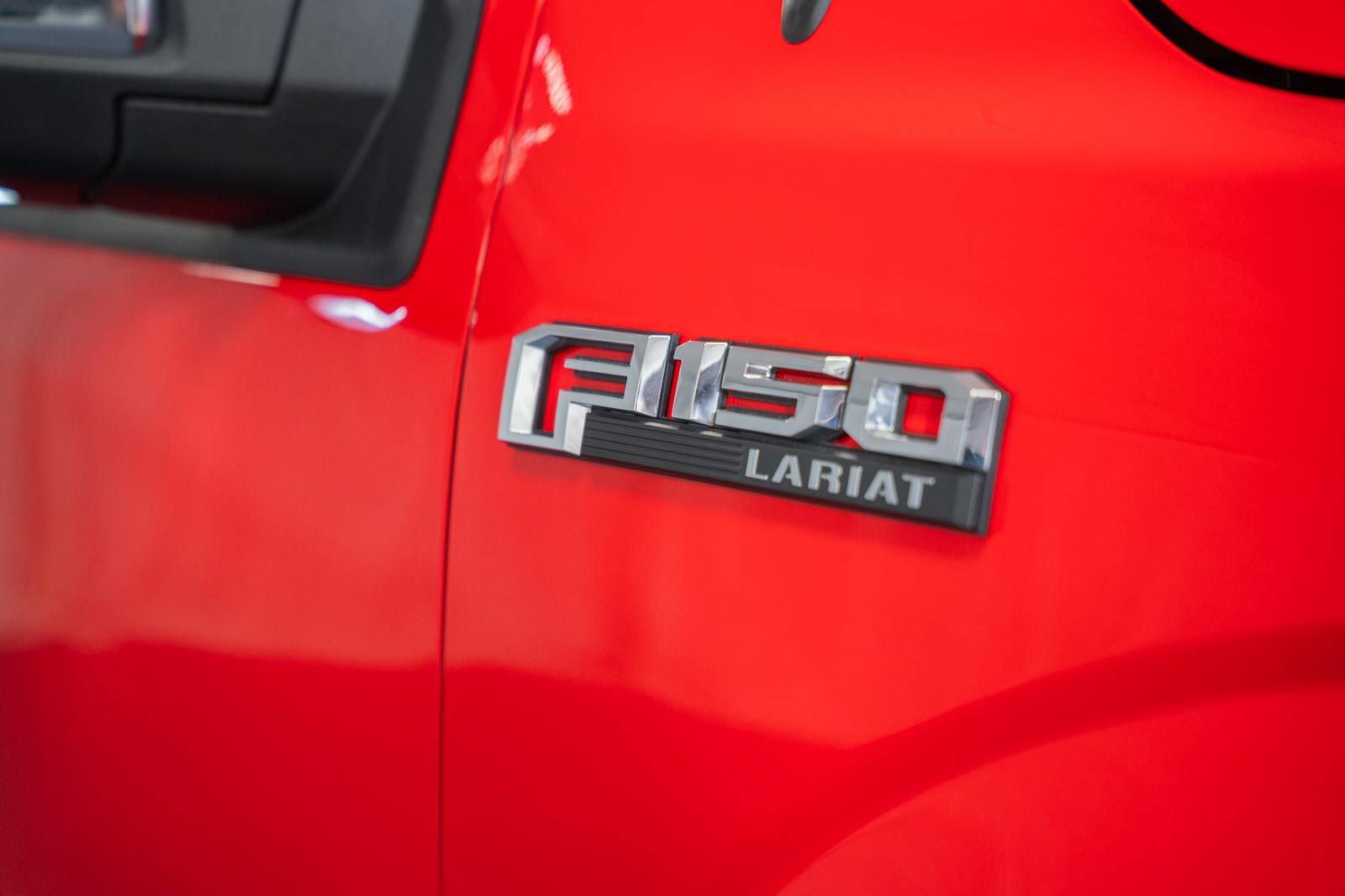 Used 2016 Ford F150 Lariat w/ Equipment Group 502A Luxury AWD/4WD image 13