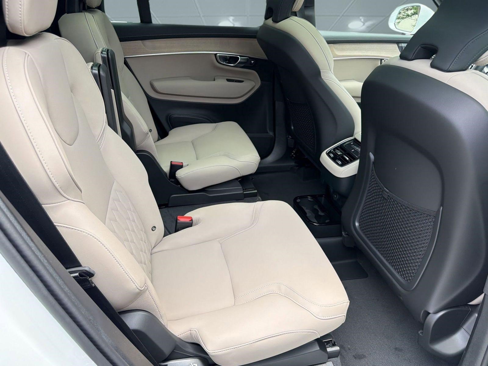 New 2026 Volvo XC90 B6 Plus w/ Protection Package AWD/4WD image 29