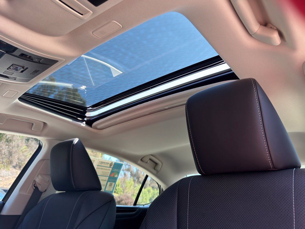 Used 2019 Lexus ES 300h w/ Accessory Package FWD image 17