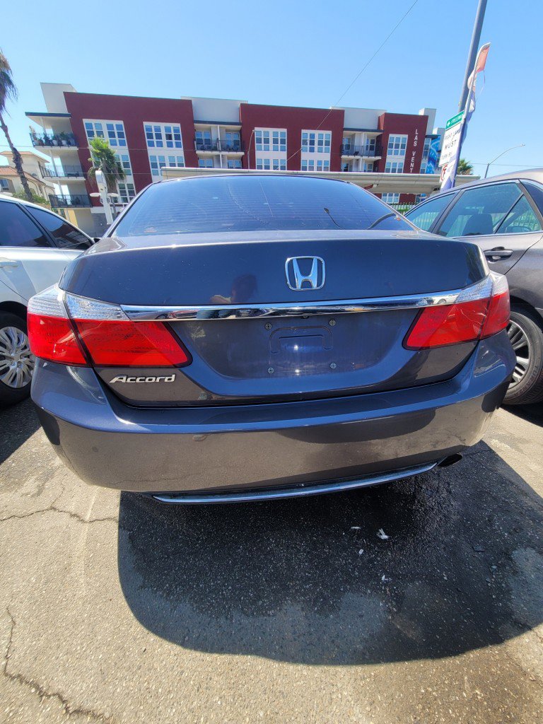 Used 2014 Honda Accord EX image 2