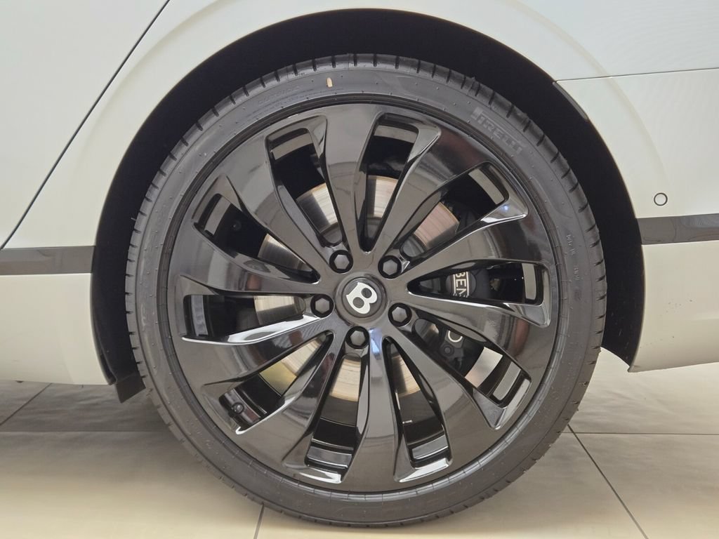 Used 2021 Bentley Flying Spur V8 AWD/4WD image 15