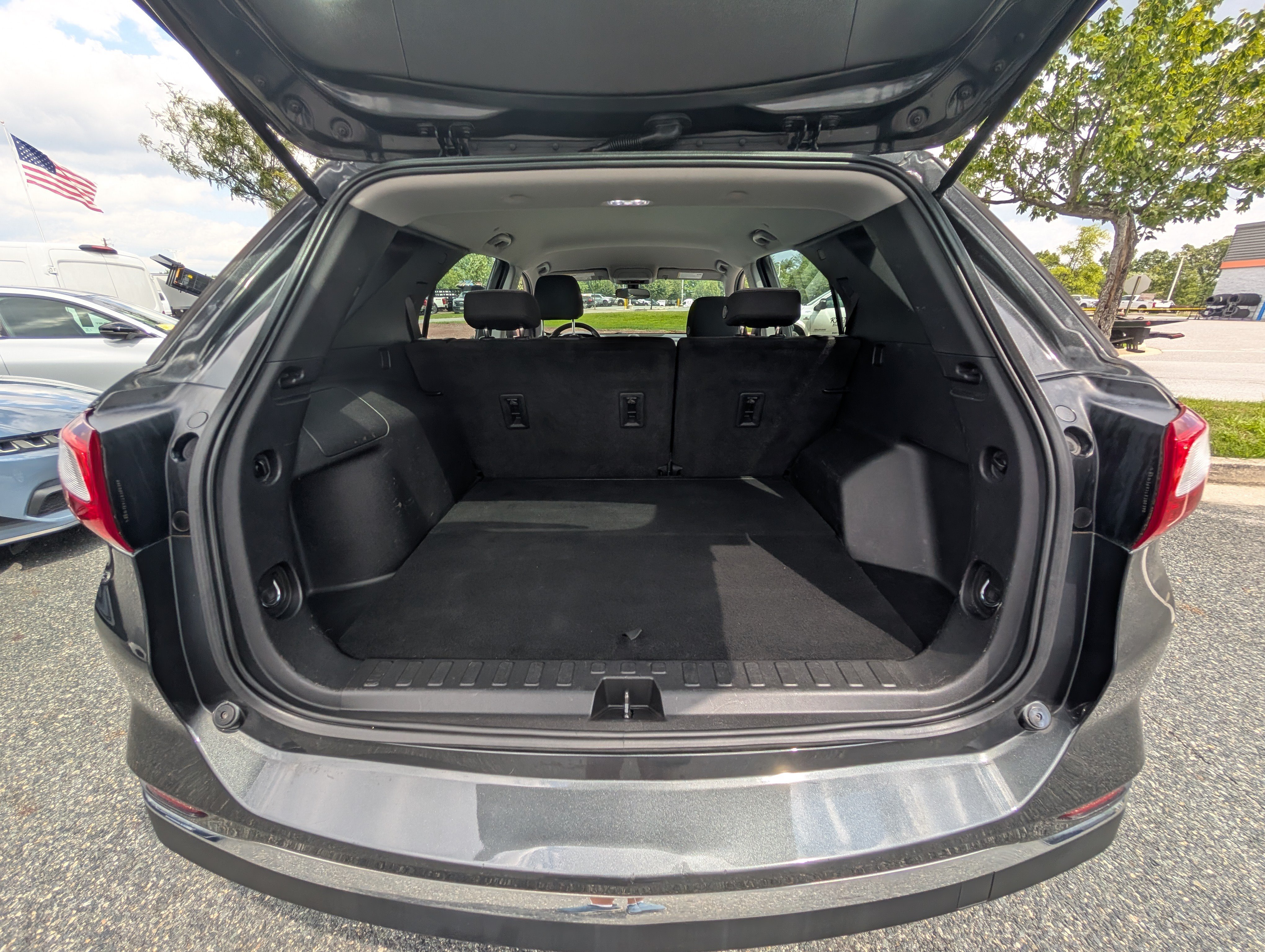 Used 2018 Chevrolet Equinox LS FWD image 14