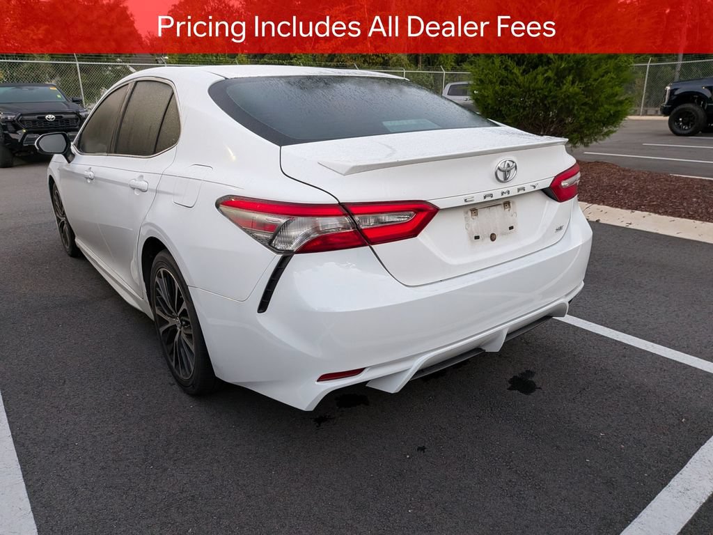 Used 2018 Toyota Camry SE FWD image 5