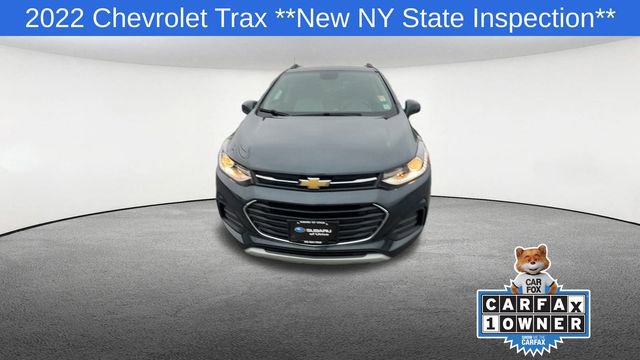 Used 2022 Chevrolet Trax LT w/ LT Convenience Package image 3