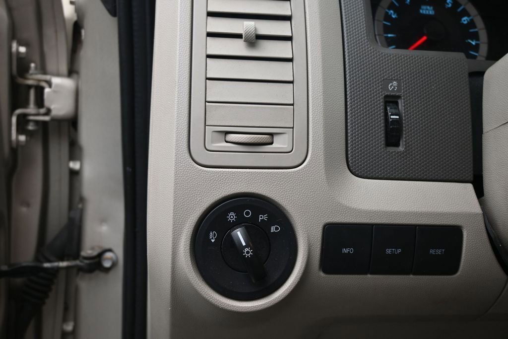 Used 2010 Ford Escape XLT FWD image 15