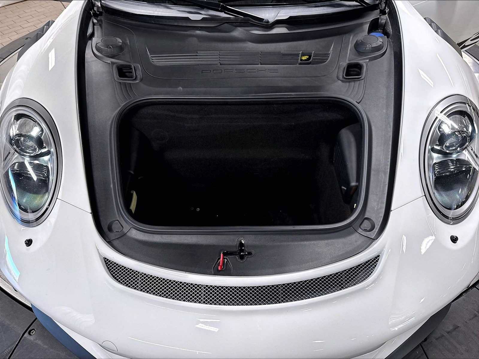 Used 2019 Porsche 911 GT3 RS RWD image 39